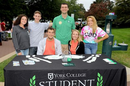 Student Senate staffs table during Fall Fest and Homecoming Weekend.