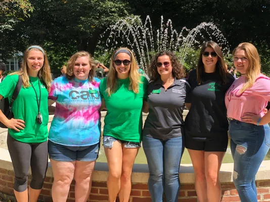 Senior Class Exec Board Fall 2019 in Front of Fountain 