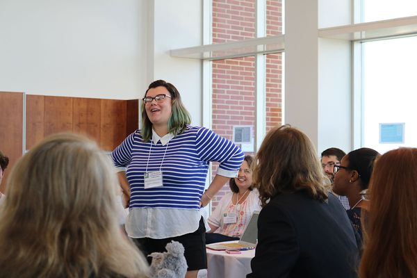 Become part of a local network of undergraduate students from varying institutions, including experiences and new undergraduate researchers guided by mentor faculty members at the Naylor Workshop. 